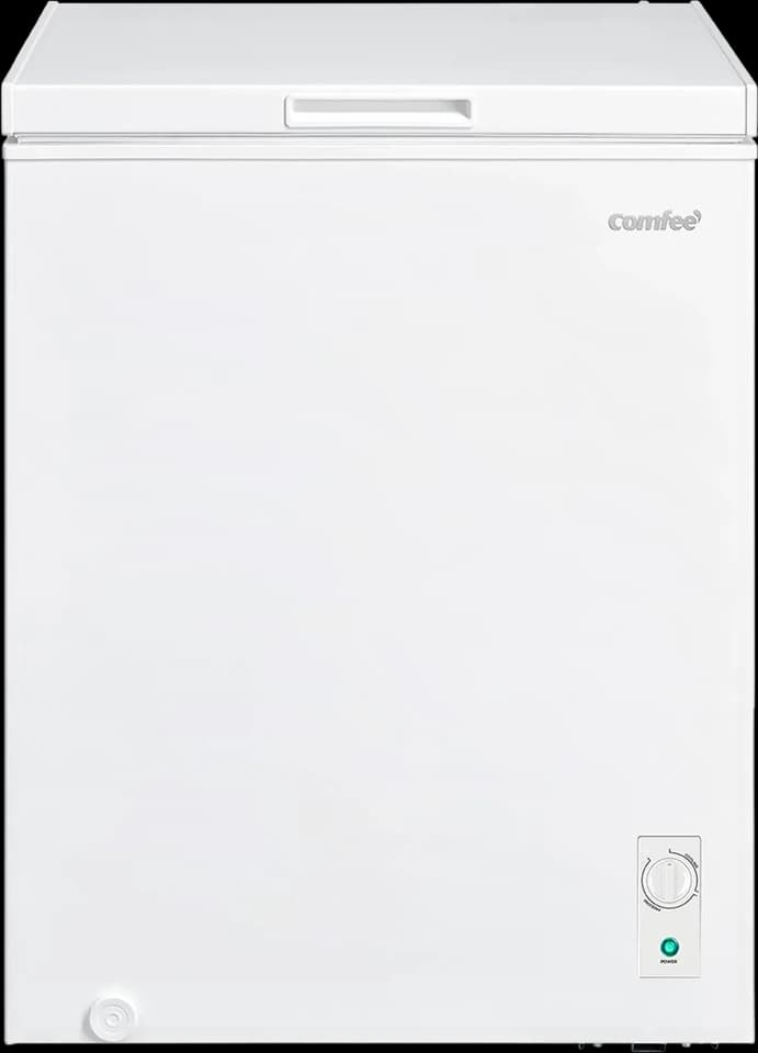 Congelatore a pozzetto Comfee RCC146WH2EU(E) bianco con il coperchio chiuso, fotografia ufficiale