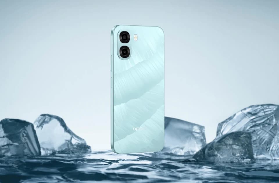 OPPO A6x Ice Blue, fotografia ufficiale