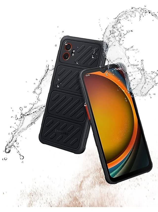 Samsung Galaxy XCover7 Pro nero, fotografia ufficiale di fronte e retro